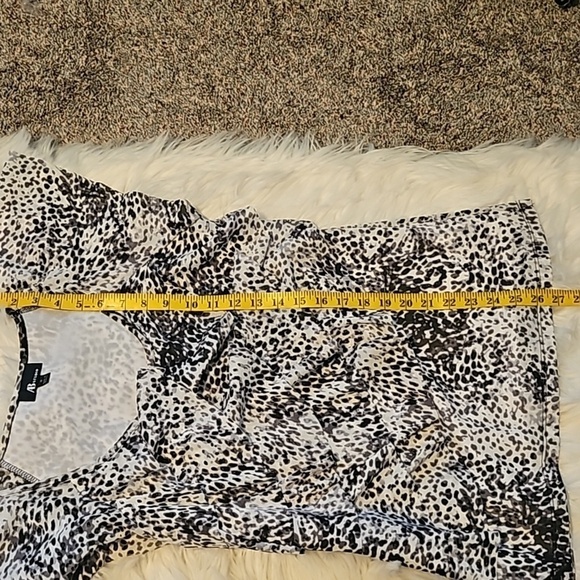 AB Studio black and white print blouse with ruffle accents - Picture 11 of 12